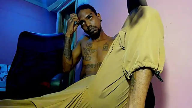 bigblackhotx1 webcam