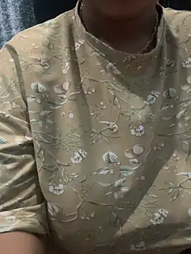 Webcam Model (Real_Roma)  is live.Free join now!