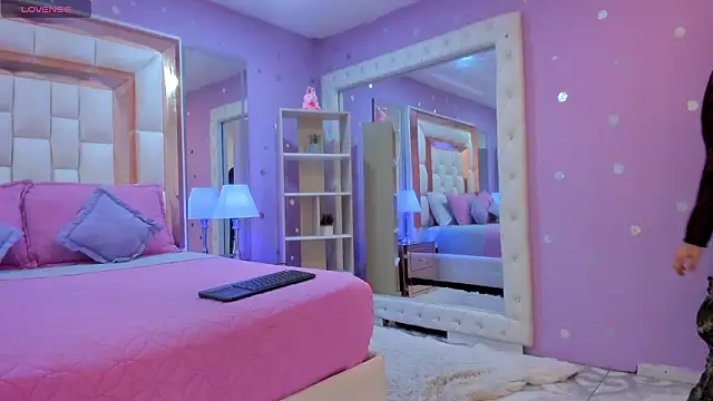 Goldentemptation_ webcam