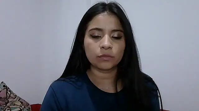 Webcam Model (ValerieLove_)  is live.Free join now!