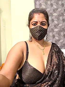 Webcam Model (Poly_bhabi)  is live.Free join now!