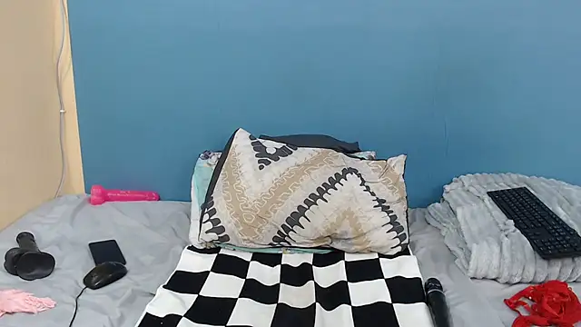 Tallatoya2026 live sex cam