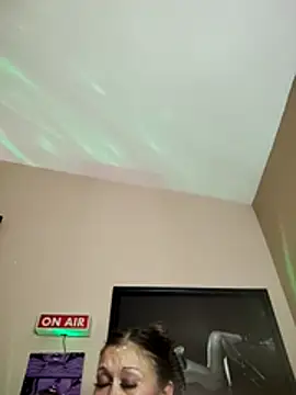 thedime (F mature) - Squirting show cum water