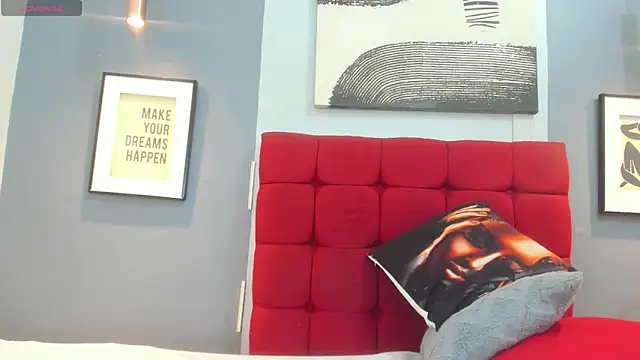 DinaDIRTY live cam profile