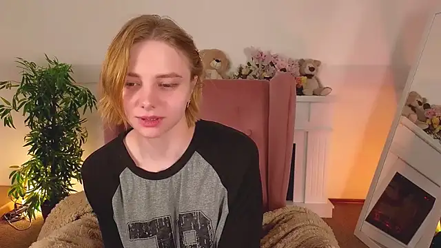 mirrabellanta - MirraBellanta's free webcam - UK Sex Cams