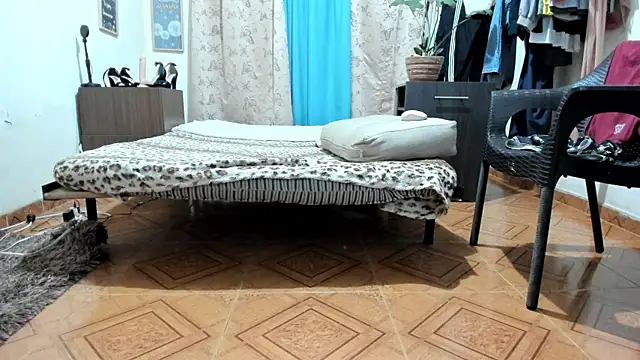 Angel_White25 live sex cam