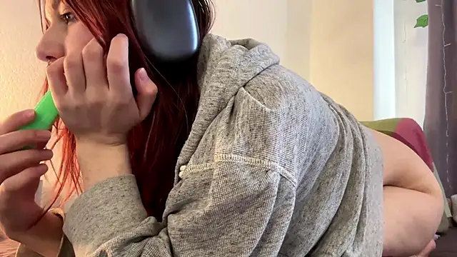 eunturton - EunTurton's free webcam