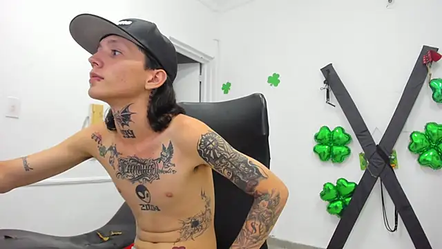 StraightBoy_Nick live sex cam