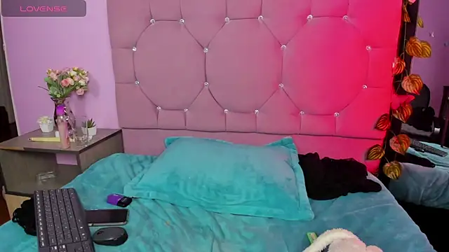 artemis_jones live sex cam