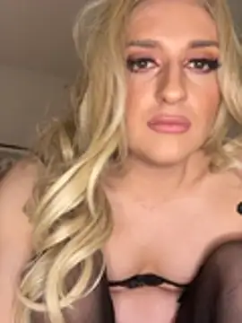 littlebambi26 live sex cam