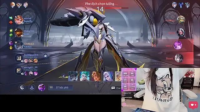 Caryln-Bun live sex cam