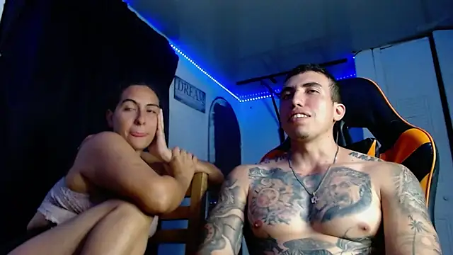 adam_hudsond - Adam_Hudsond's free webcam