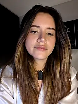 Webcam Model (maliciaworld)  is live.Free join now!