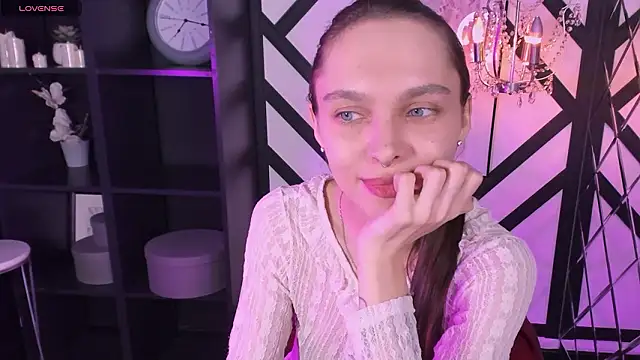 chloesunny - ChloeSunny's free webcam - UK Sex Cams