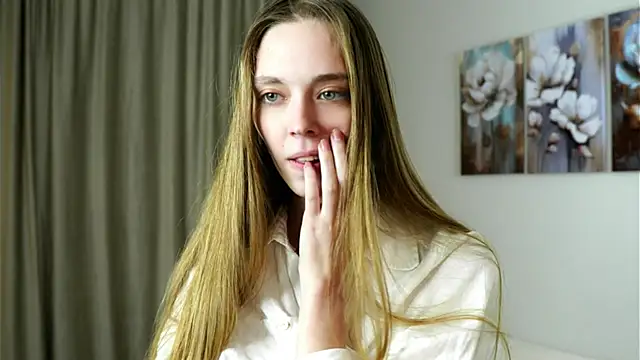 HermaFrain live sex cam