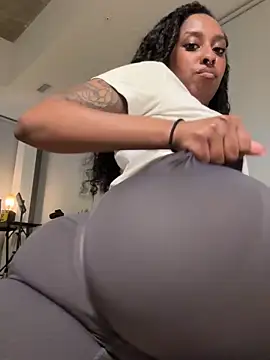 Your_Paris live sex cam