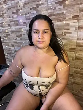 yesmiia (F young) - make my pussy wet + 1 vid sex