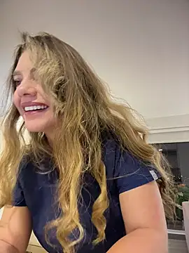 alicee16 - Alicee16's free webcam - UK Sex Cams