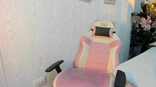 nixx_brown_ (F teen) - Zoom + Bounce Ass 🍑