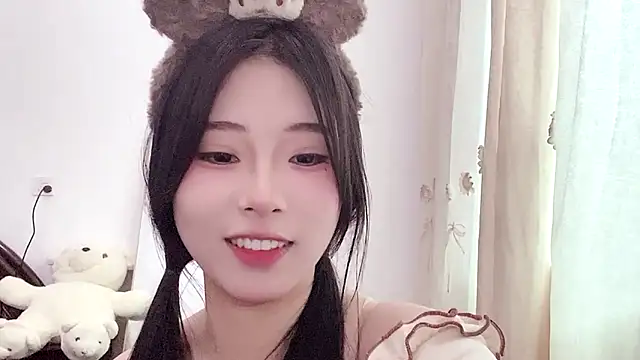 yiyibaby2026 (F teen) - 换个小沙发