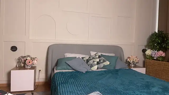 _silkyshadow_ (F milf) - Doggy shake ✨