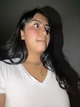 nikol_19x (F teen) - ride dildo