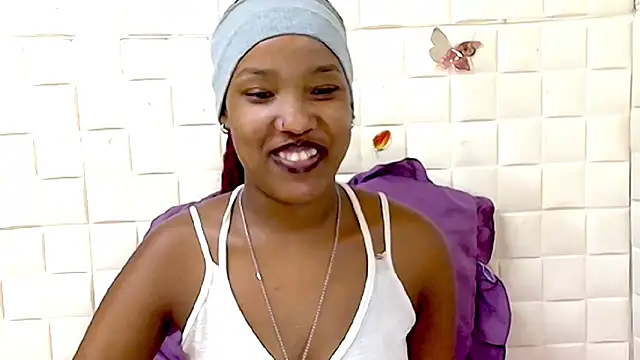 eroticsexyprada - EroticSexyPrada's free webcam