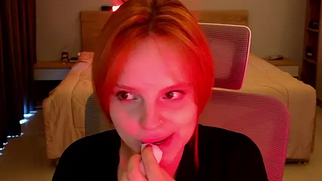 mollybossy - Mollybossy's free webcam