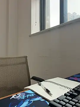 fire-18 (F young) - 学姐兼职做老板的贴身秘书  搞刺激  完成目标无内内M腿