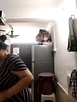 Webcam Model (Jann_Riya333)  is live.Free join now!