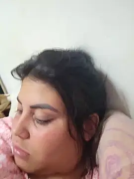 hotcubalinda - HotCubaLinda's free webcam