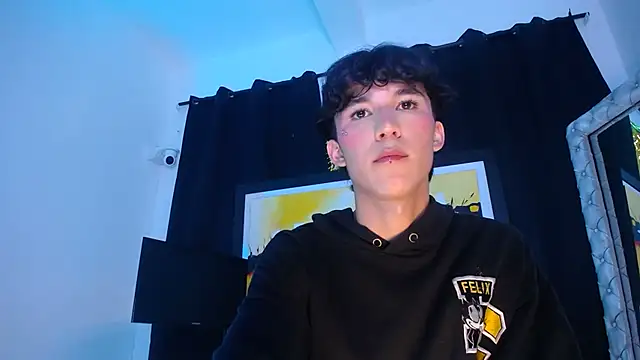 jullian_ricci webcam