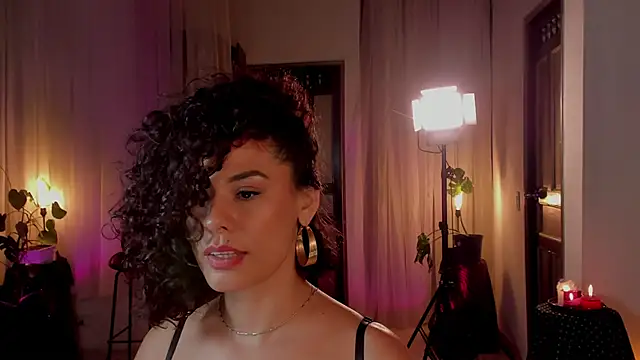 goddes_helena live sex cam