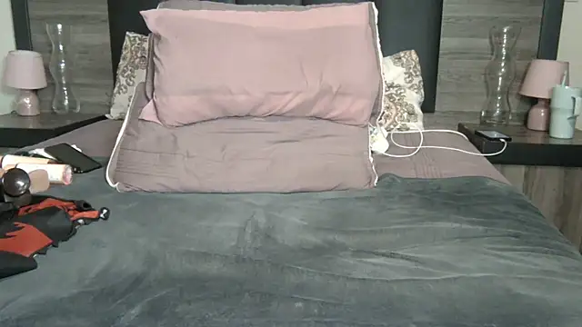 bigbutt-momj75 (F mature) - Shake Fat Ass