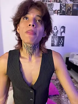 bellamy_095 (M twink) - show cum