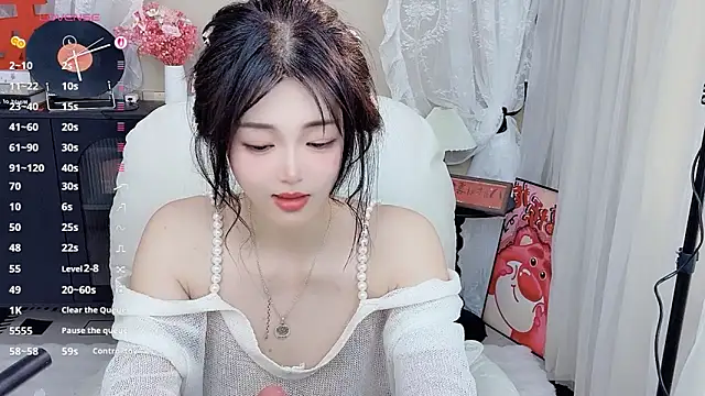 ceekie (F young) - 无内M腿小粉控制3分钟