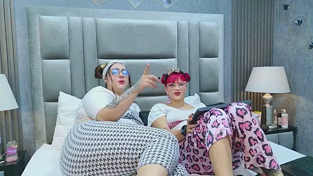 cherrytayloor - CherryTayloor's free webcam - UK Sex Cams