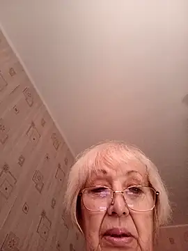 Webcam Model (Anatolia5961)  is live.Free join now!