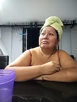 brenda_berck_ (G young) - masturbation pussy  in  youface