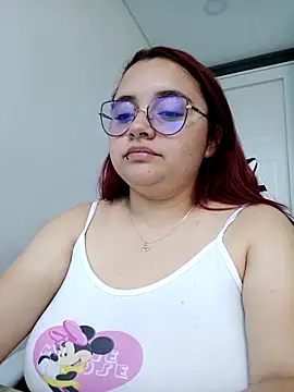 curvy-horny - CURVY-HORNY's free webcam - UK Sex Cams