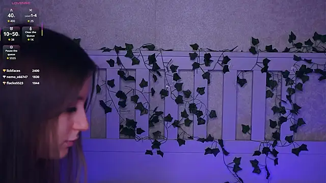 gabriellelynchard (G teen) - suck nipples with saliva close cam 3min