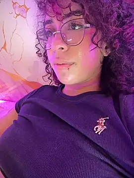 woo_isdaphne (F young) - spanks x 5🍑