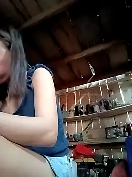 llomayy-love - Llomayy-love's free webcam