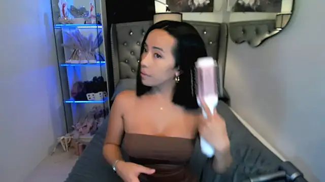 reighnempress live sex cam