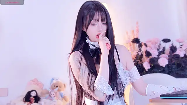 美女Yr_kitten_333在线直播