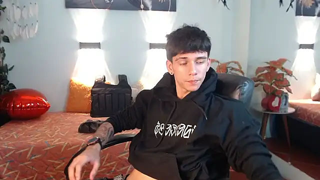 amethystshadow17 (M twink) - nalgadas x10