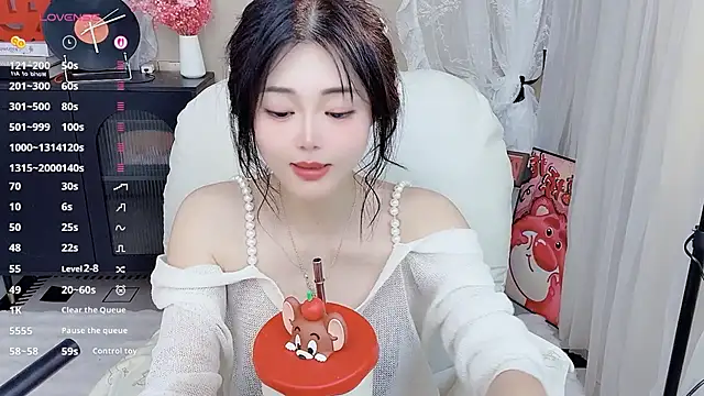 ceekie (F young) - 无内M腿小粉控制3分钟