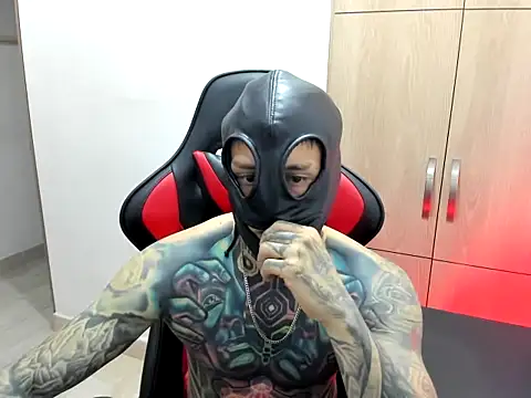 Chrissblack live sex cam