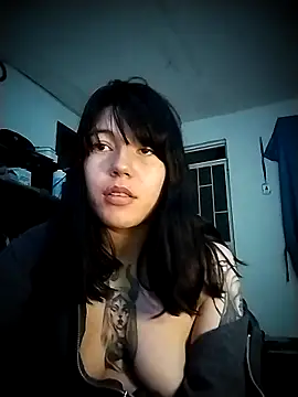 moon_thompson - Moon_Thompson's free webcam