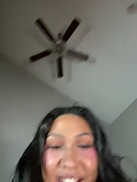 Lickplayofficial webcam